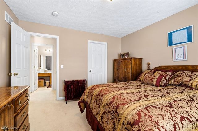 5531 Hideaway Drive, Medina, OH 44256