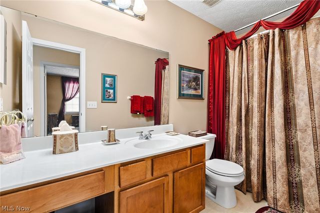 5531 Hideaway Drive, Medina, OH 44256