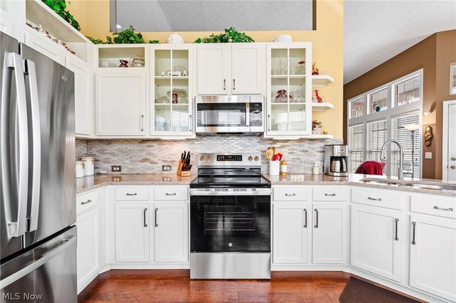 5531 Hideaway Drive, Medina, OH 44256