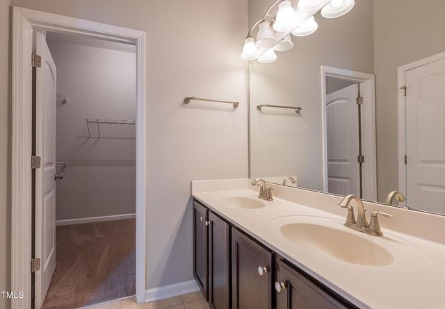 14 Prairie View Court, Durham, NC 27703