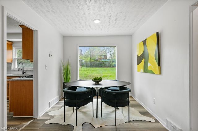 3454 Monticello Boulevard, Cleveland Heights, OH 44121