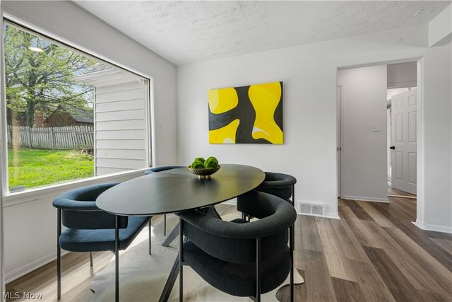 3454 Monticello Boulevard, Cleveland Heights, OH 44121