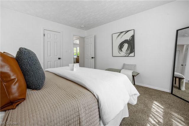 3454 Monticello Boulevard, Cleveland Heights, OH 44121