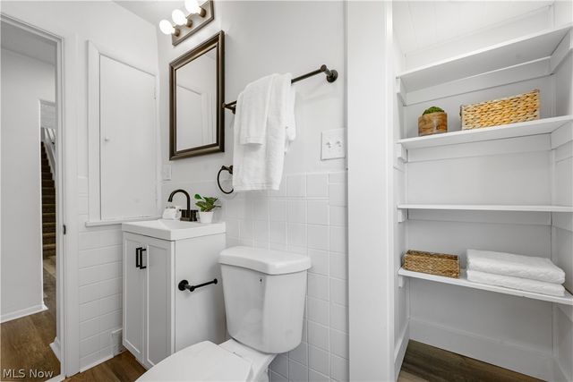 3454 Monticello Boulevard, Cleveland Heights, OH 44121