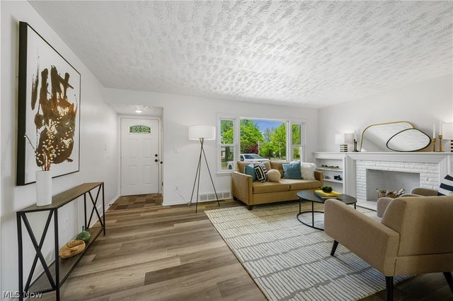 3454 Monticello Boulevard, Cleveland Heights, OH 44121