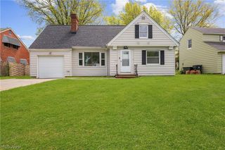 3454 Monticello Boulevard, Cleveland Heights, OH 44121