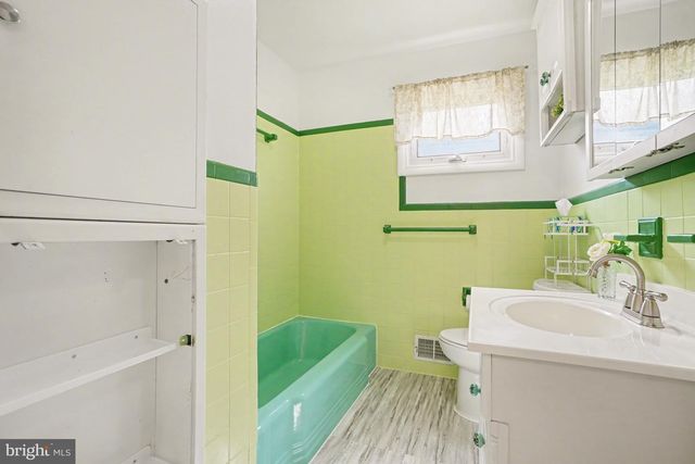 48 KENSINGTON DR, Camp Hill, PA 17011