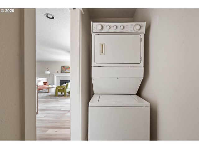 7102 Ne STONEWATER St, Hillsboro, OR 97124