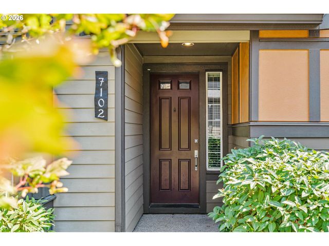 7102 Ne STONEWATER St, Hillsboro, OR 97124