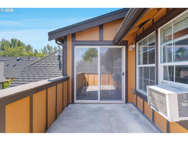 7102 Ne STONEWATER St, Hillsboro, OR 97124