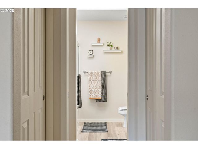 7102 Ne STONEWATER St, Hillsboro, OR 97124