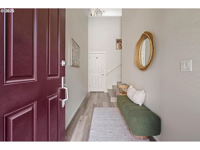 7102 Ne STONEWATER St, Hillsboro, OR 97124