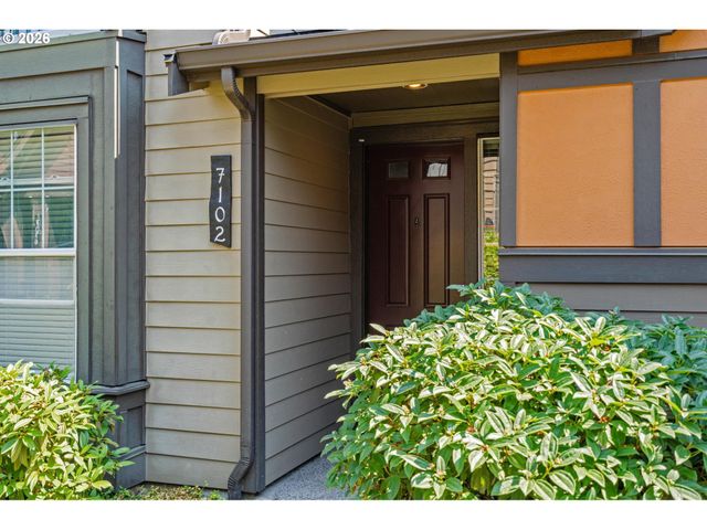 7102 Ne STONEWATER St, Hillsboro, OR 97124