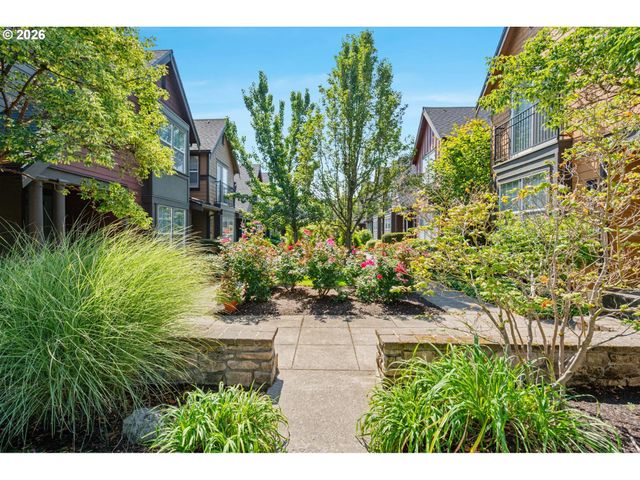 7102 Ne STONEWATER St, Hillsboro, OR 97124