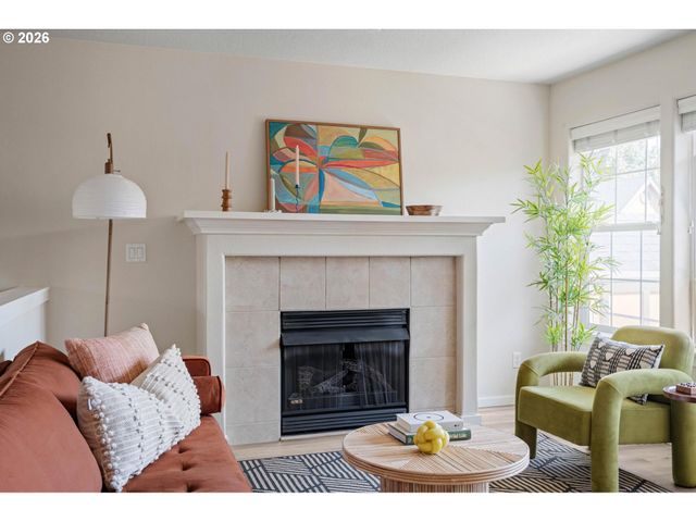 7102 Ne STONEWATER St, Hillsboro, OR 97124