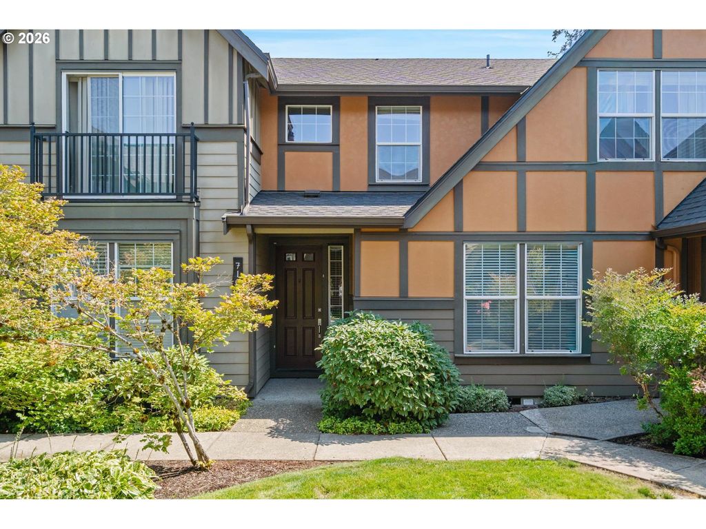 7102 Ne STONEWATER St, Hillsboro, OR 97124