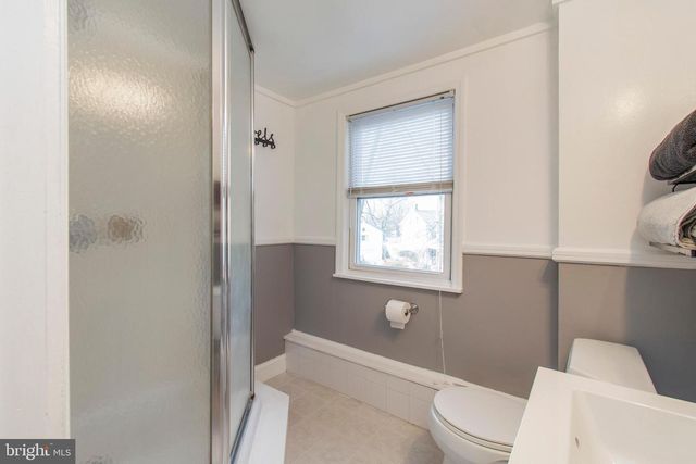 301 CENTRAL AVE, Hatboro, PA 19040