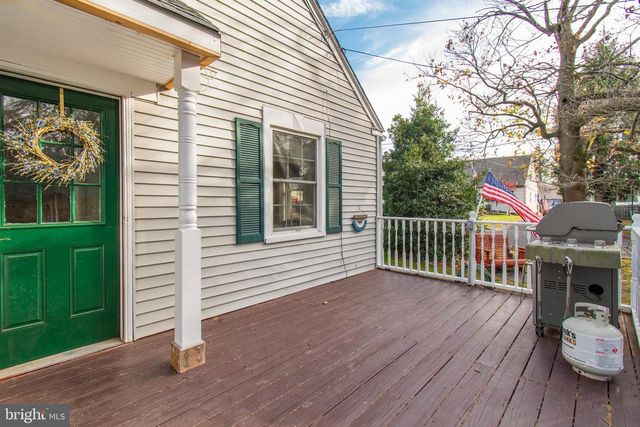 301 CENTRAL AVE, Hatboro, PA 19040