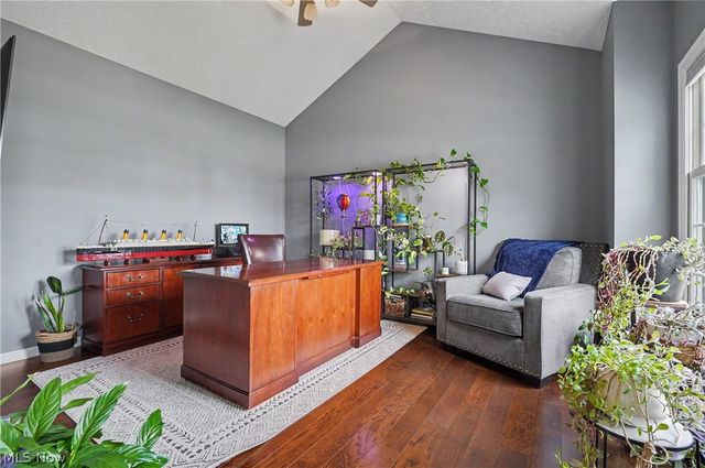 2541 Turf Paradise Drive, Stow, OH 44224