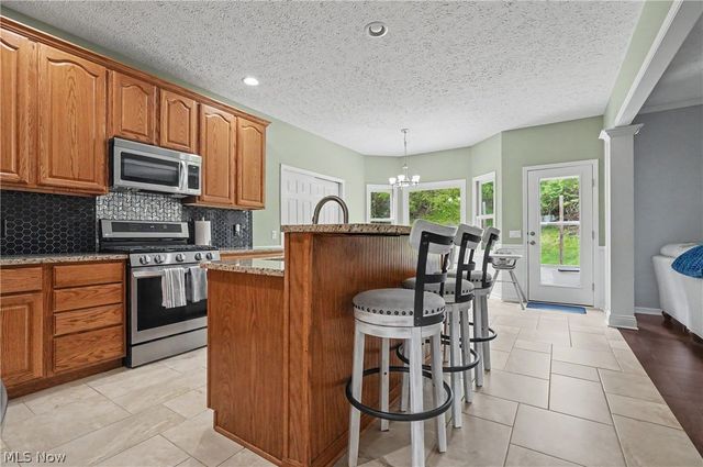 2541 Turf Paradise Drive, Stow, OH 44224
