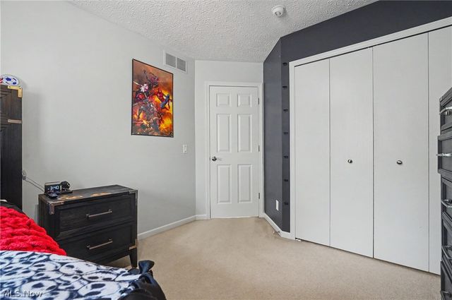 2541 Turf Paradise Drive, Stow, OH 44224