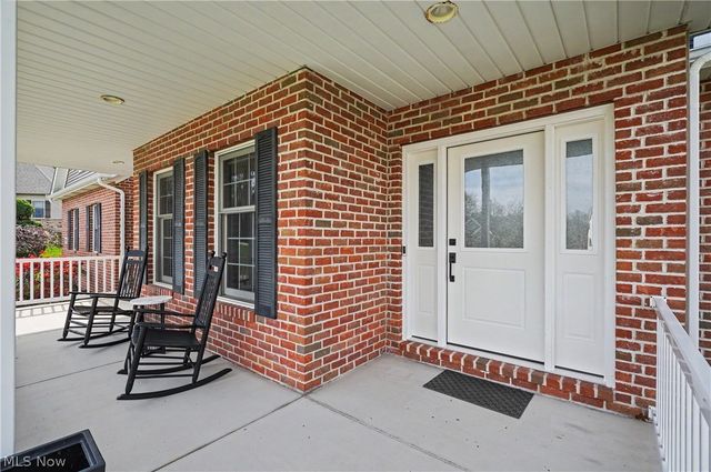 2541 Turf Paradise Drive, Stow, OH 44224