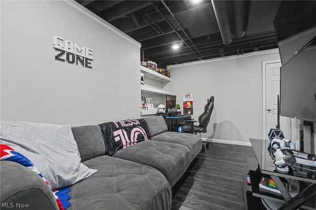 2541 Turf Paradise Drive, Stow, OH 44224