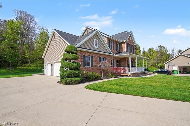 2541 Turf Paradise Drive, Stow, OH 44224