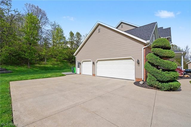 2541 Turf Paradise Drive, Stow, OH 44224