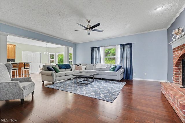 2541 Turf Paradise Drive, Stow, OH 44224