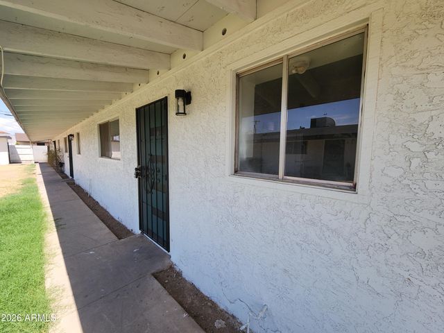 2140 W HEATHERBRAE Drive 1, Phoenix, AZ 85015