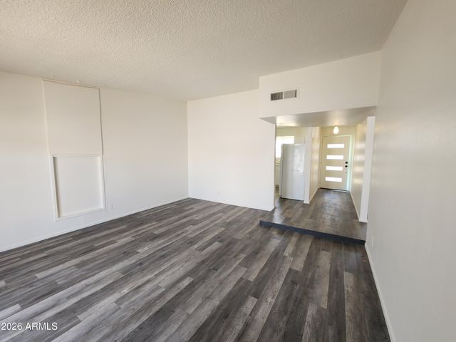 2140 W HEATHERBRAE Drive 1, Phoenix, AZ 85015