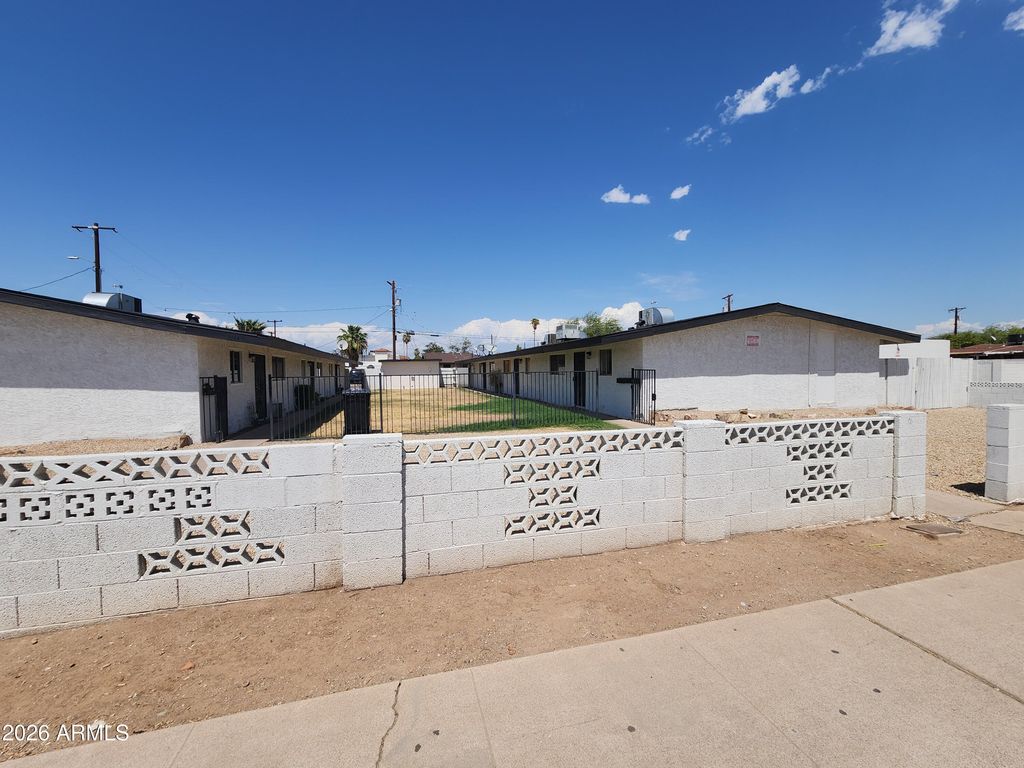 2140 W HEATHERBRAE Drive 1, Phoenix, AZ 85015