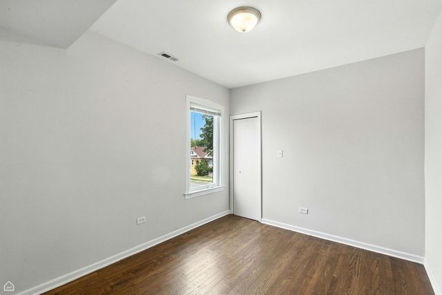 1648 East Avenue 2E, Berwyn, IL 60402