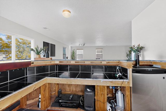 11835 Native Dancer Road SE, Albuquerque, NM 87123