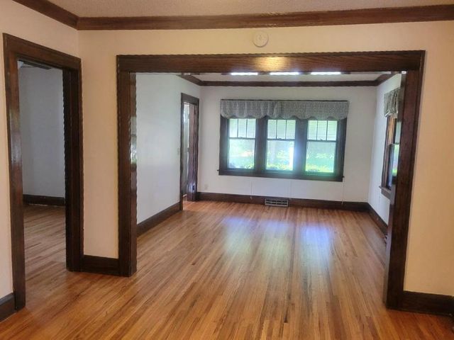 2804 37th Avenue S, Minneapolis, MN 55406