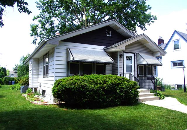 2804 37th Avenue S, Minneapolis, MN 55406