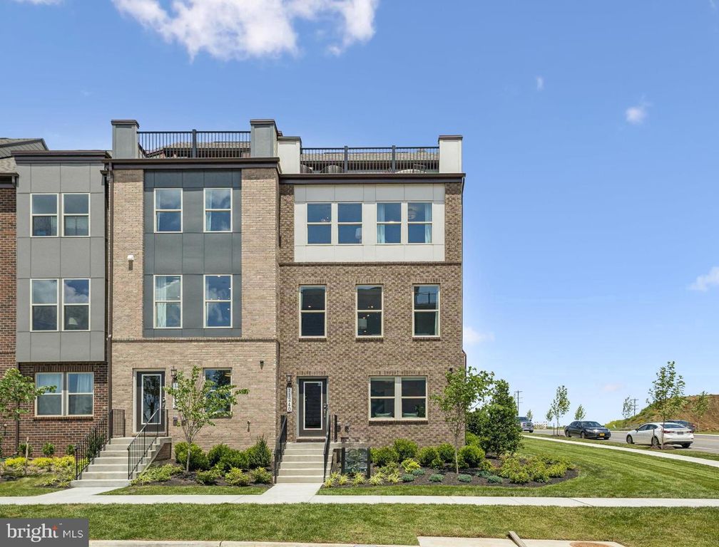 8963 KATHERINE JOHNSON AVENUE, Manassas, VA 20109