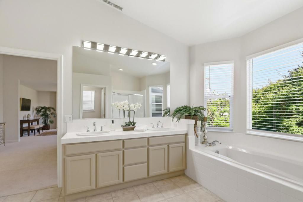 Image 32 of property listing at 1424 Rosecrest Terrace, San Jose, CA 95126