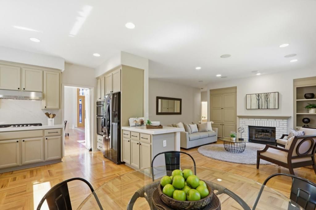 Image 4 of property listing at 1424 Rosecrest Terrace, San Jose, CA 95126