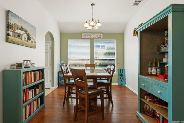 305 HILTON DR, Cibolo, TX 78108