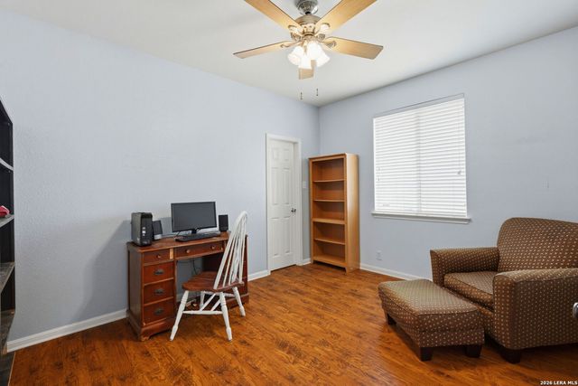 305 HILTON DR, Cibolo, TX 78108