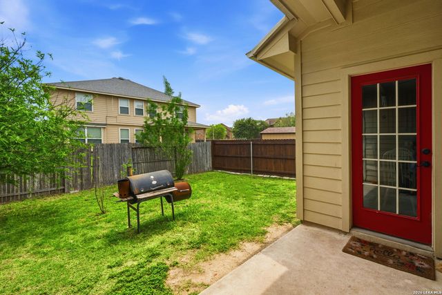 305 HILTON DR, Cibolo, TX 78108