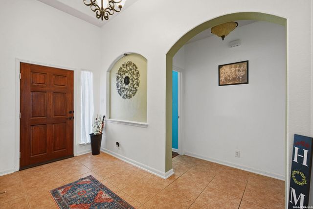 305 HILTON DR, Cibolo, TX 78108