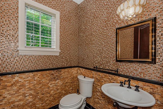 674 Ocean Boulevard, Golden Beach, FL 33160