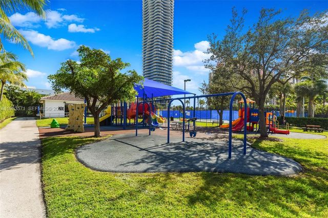 674 Ocean Boulevard, Golden Beach, FL 33160