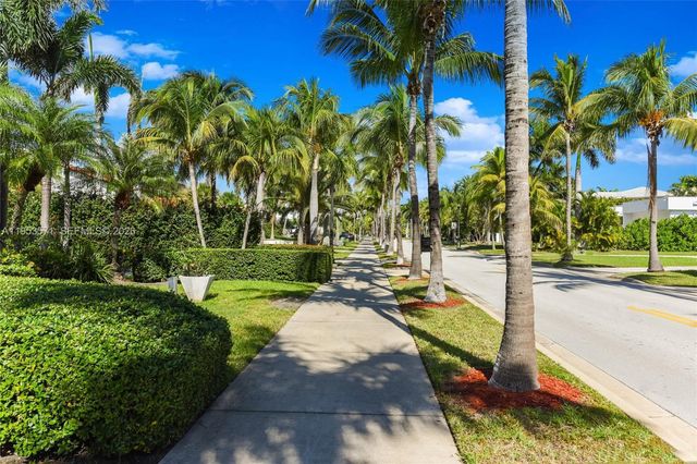 674 Ocean Boulevard, Golden Beach, FL 33160