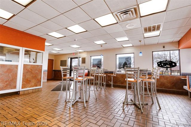 17431 Dix Road, Melvindale, MI 48122