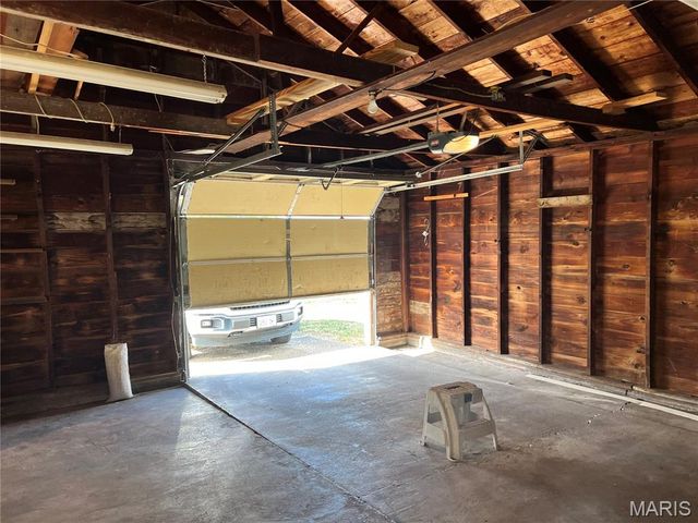 301 E 7th North Street, Mount Olive, IL 62069