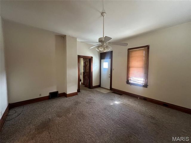 301 E 7th North Street, Mount Olive, IL 62069